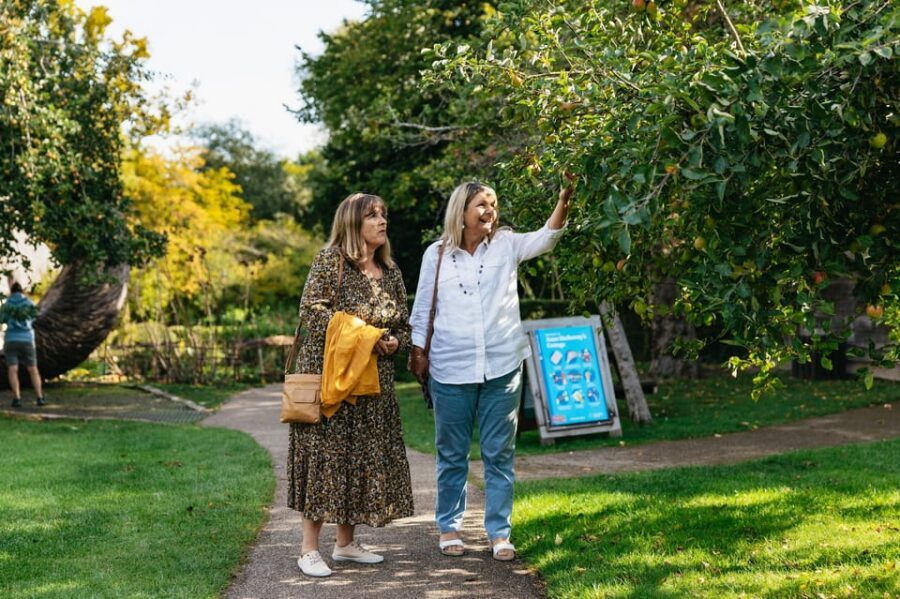 Stratford-upon-Avon: Anne Hathaway's Cottage Entry ticket - Who should book Anne Hathaway’s Cottage entry ticket