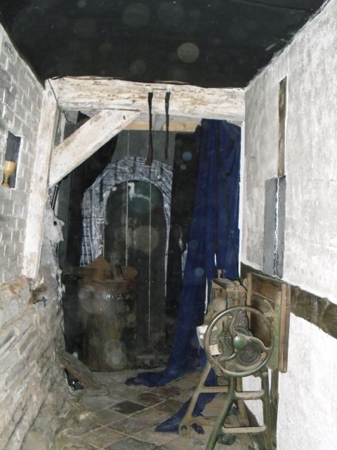 Stratford-upon-Avon: Lantern-Lit Ghost Tour at Tudor World - Should you book this lantern-lit ghost tour at Tudor World?