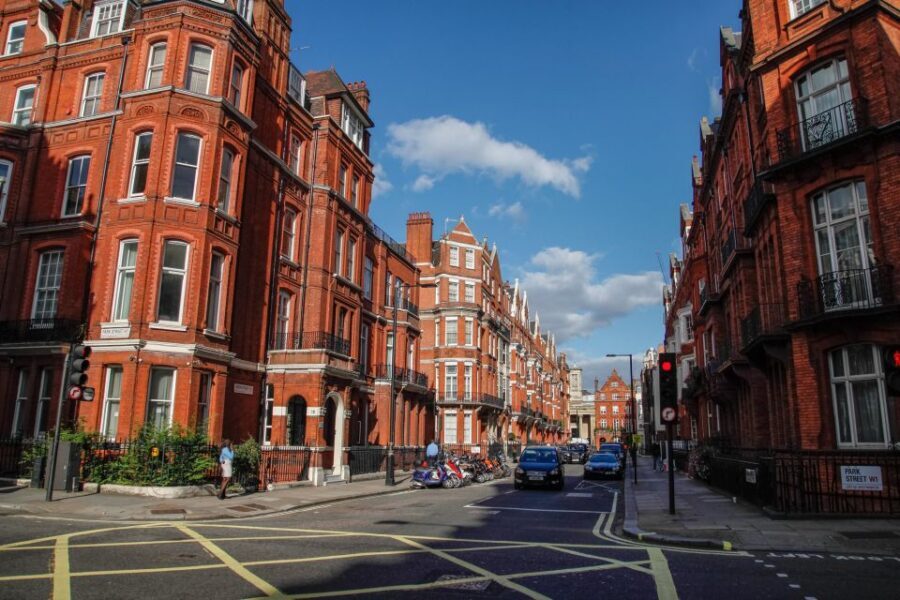 The Beatles London Walking Tour - Savile Row and the Apple rooftop era: music history with an urban viewpoint