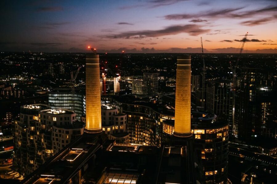 The Chimney Lift at Battersea Power Station - How the ride works: express lift, glass elevator, and the 109m climb