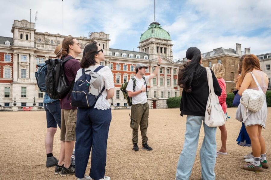 Top London Sights Tour - Christmas Day Special! - Christmas Day in London, minus the crowd stress