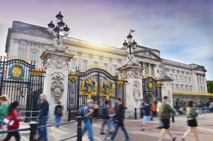 Tour in Italian: Londra in un Giorno - Tower of London: medieval weight with a guided hour
