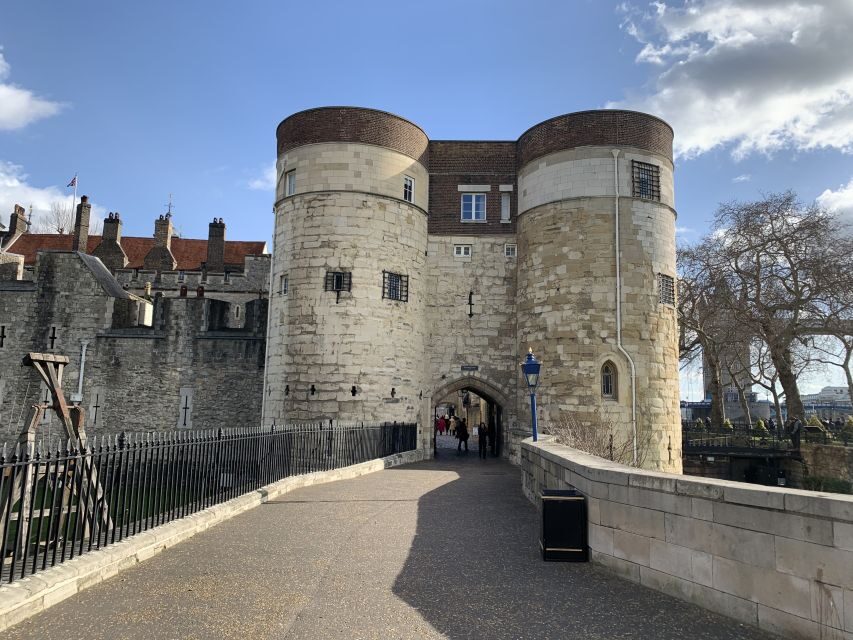 Tower of London Kid-Friendly Private Tour - Key highlights to look forward to