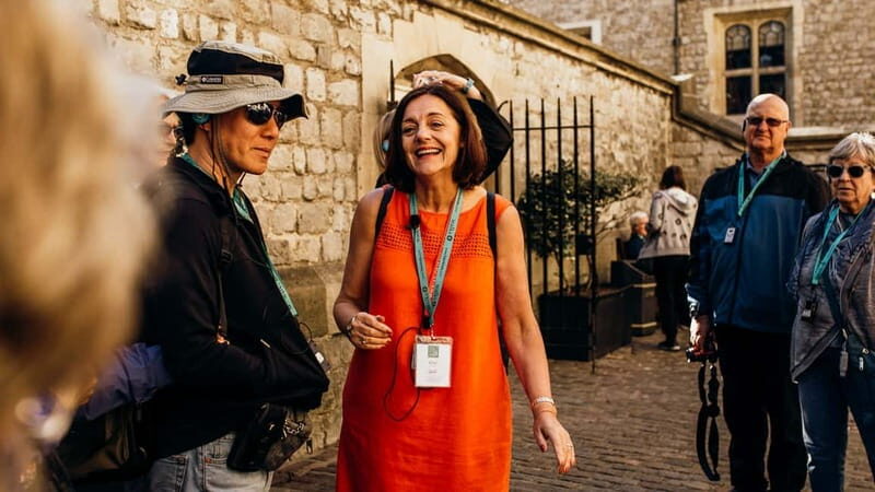 Tower of London Tour with Crown Jewels, plus River Cruise - Key highlights to expect
