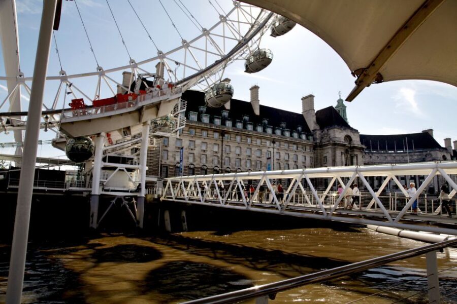 Vintage Double Decker Bus Tour & Thames River Cruise - Starting at Victoria Coach Station (and which gate matters)