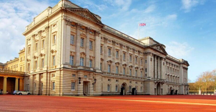 Windsor Castle and Buckingham Palace Full-Day Tour - Price and Value: Is $180 Worth Your 7.5 Hours?