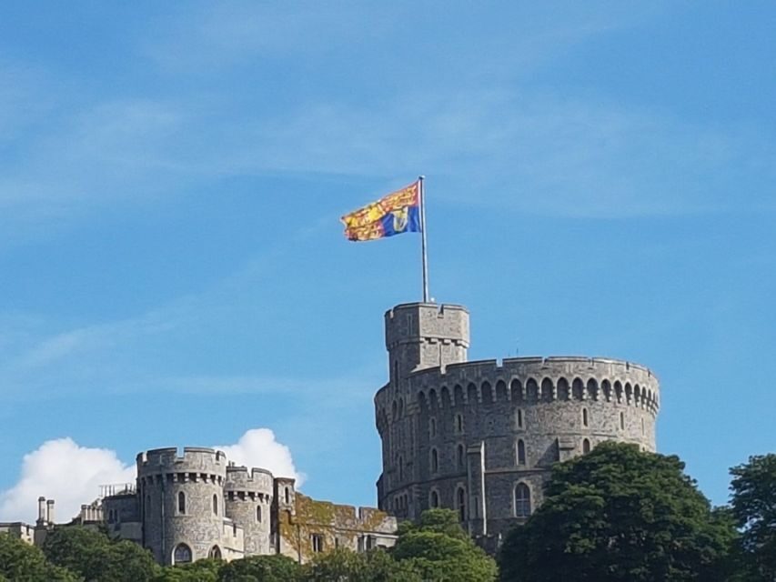 Windsor Castle & Hampton Court Palace VIP Black Taxi Tour - The Black Taxi Ride: Comfort, Timing, and Easy London-to-Country