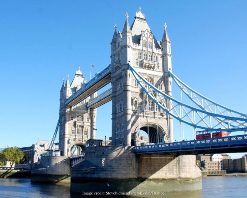 4-Hour Private Tour of London in a Panoramic Black Cab - Changing of the Guard at Buckingham—or Horse Guards Parade
