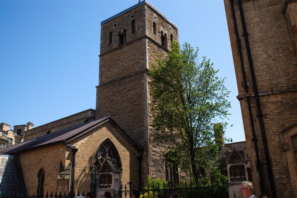 Cambridge: 2-Hour Private University Walking Tour - A private, student-led Cambridge timeline you can actually steer
