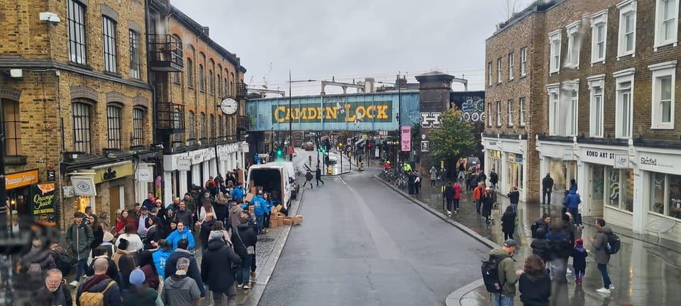 Camden Pub and Walking Tour - Starting at Chalk Farm: Roundhouse and Stables Market First