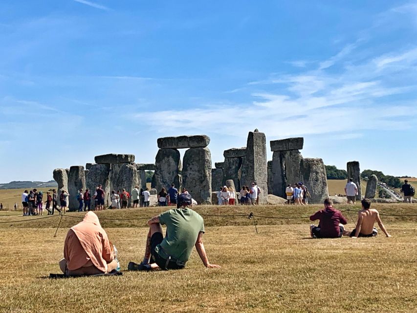 From Cambridge: Guided Day Tour to Bath and Stonehenge - A smooth Cambridge start on a luxury mini-coach