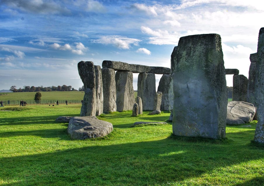 From Cambridge: Guided Day Tour to Bath and Stonehenge - Stonehenge on Salisbury Plain: guided tour, then real time to explore