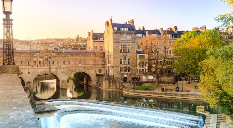 From London: Small Group Stonehenge, Bath & Cotswolds Tour - Price and Value: What $207 Really Buys You