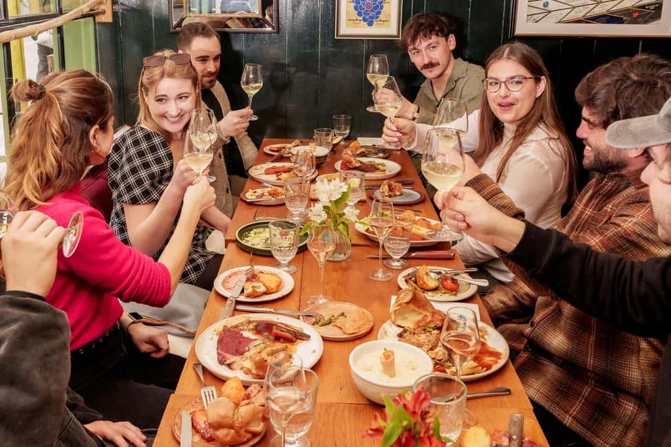 Local Foodie Adventure in London: 10+dishes, drinks and more - Meeting at Seven Dials: starting under The Crown