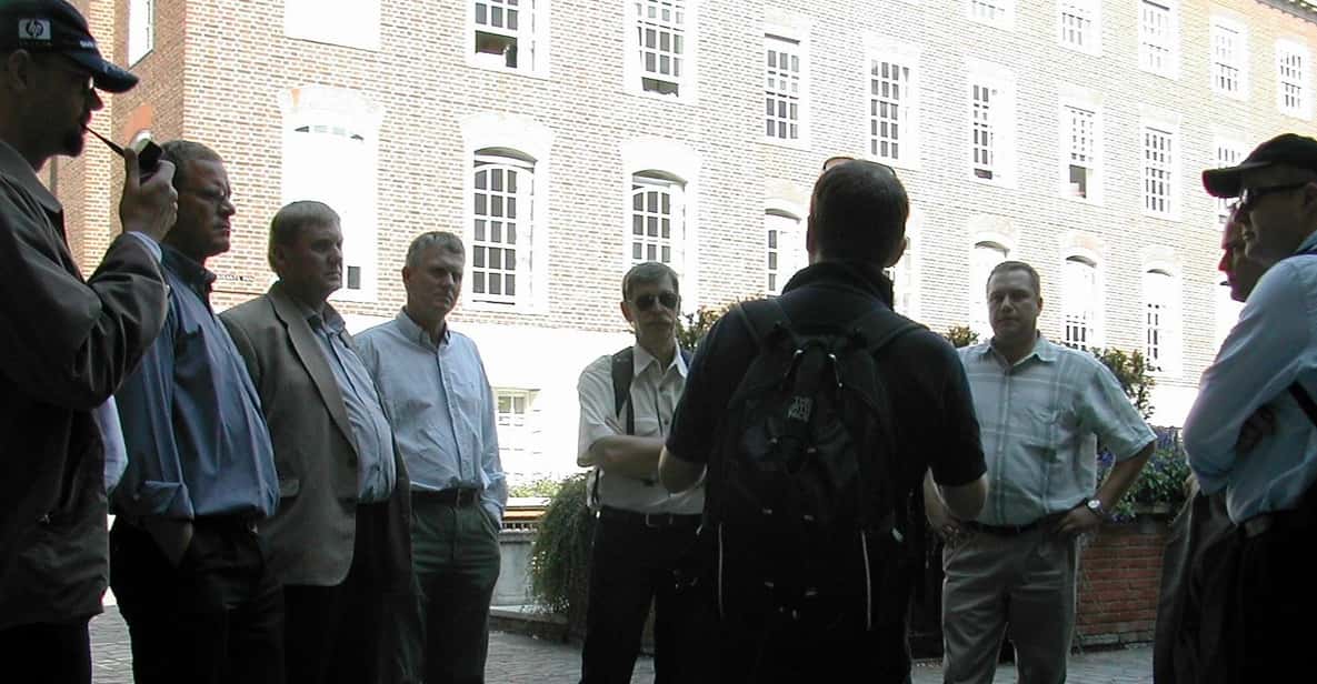 London: Beyond Jack the Ripper Serial Killers Walking Tour - The way the route feels: short stops, viewpoint pauses, and creepy corners
