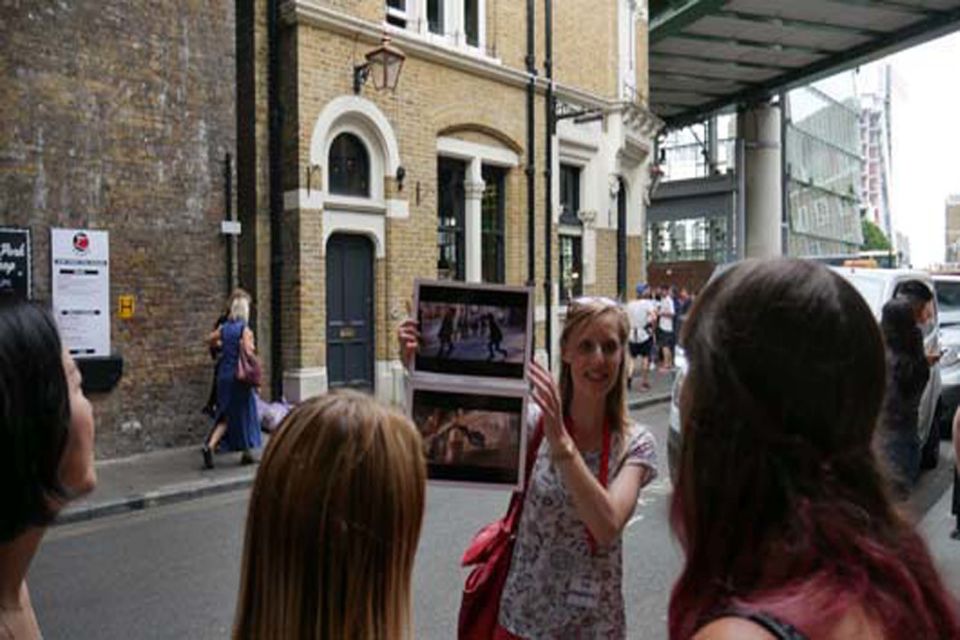 London: Bridget Jones 2–Hour Walking Tour - Tower Bridge, London Bridge, and St Paul’s Cathedral on a film-focused route