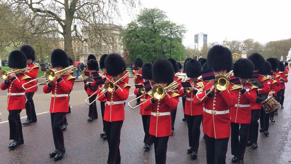 London: Customizable Walking Tour with Private Guide - Customizing your 2–4 hour London walk