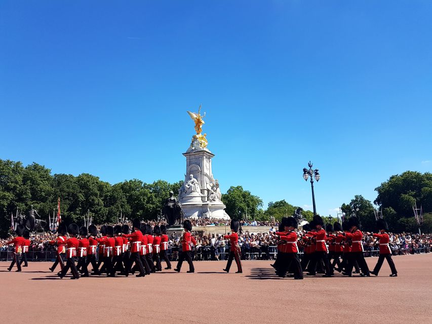 London: Palaces and Parliament Walking Tour - Royal Parks to Buckingham Palace: When the Ceremony Adds Real Drama
