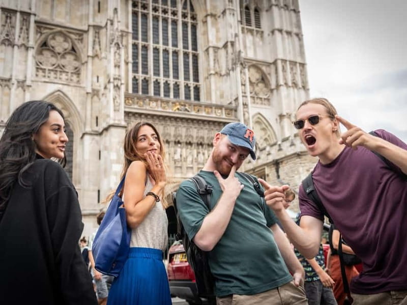 London: See 30+ Top Sights and Eat 8 British Foods Tour - Borough Market feast: fish and chips, pie and mash, beer, and a doughnut
