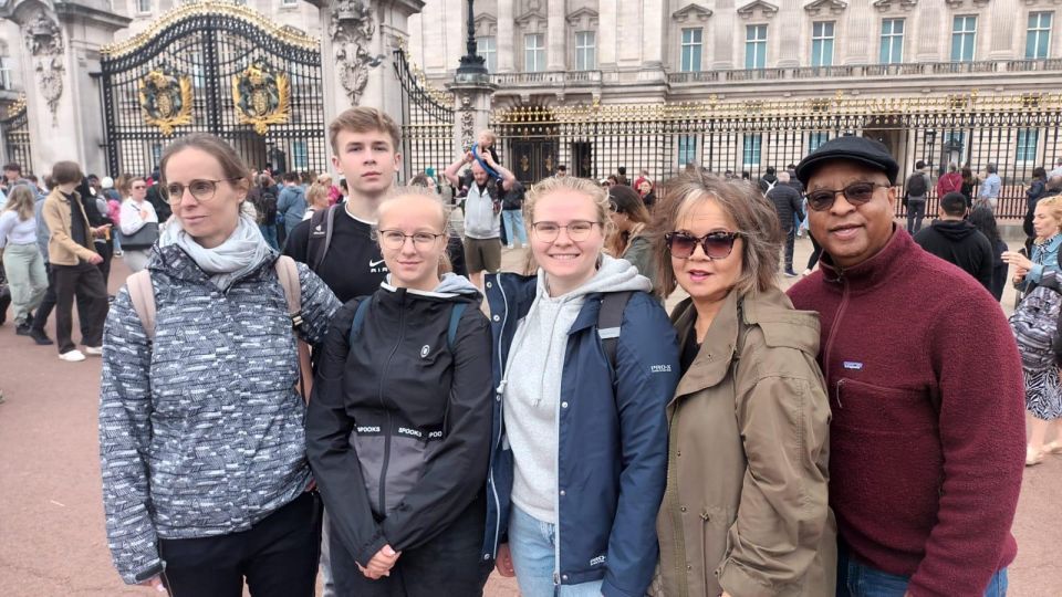 London’s Royal Family and Changing of the Guard Tour - Price and Value: Is $31 a Good Deal?