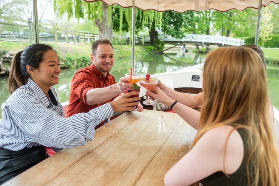 Oxford: Evening Sightseeing River Cruise with a Cocktail - Folly Bridge to the regatta course: how the 45 minutes actually flow