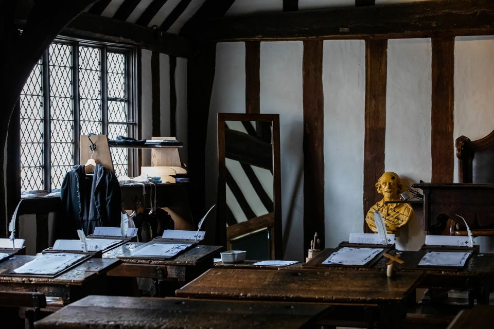 Shakespeare's Schoolroom and Guildhall Entrance Tickets - The Tudor lesson with Master Thomas Jenkins